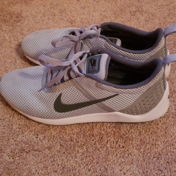 Nike Other - DEAL OF THE DAY!!! Mens Nike's